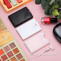 Kleine plastic flessen cosmetica monsterverpakking